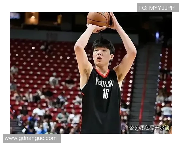 姚明季后赛受伤对火箭队前景的影响与球迷心态的变化分析 姚明季后赛受伤对火箭队前景的影响与球迷心态的变化分析