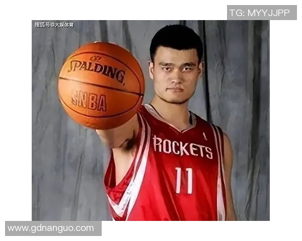 姚明在NBA单挑赛场上的传奇对决与篮球技巧解析