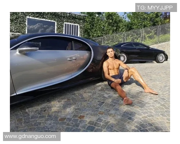 足球明星化妆大爷的精彩瞬间全记录视频合集分享