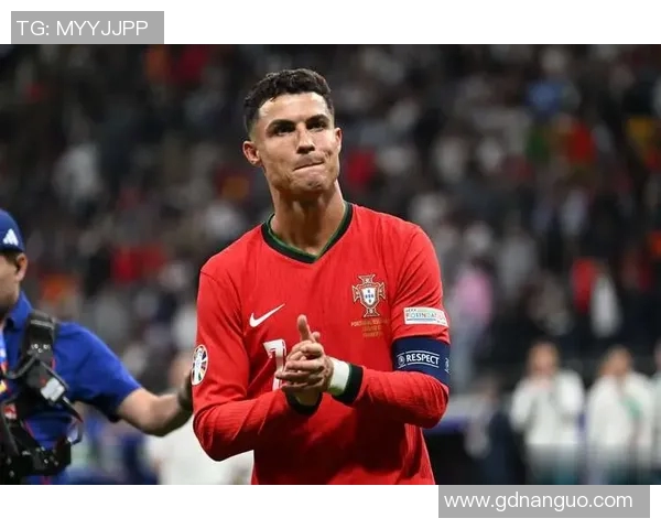 美国足球明星球队盘点及其在国际赛场的表现与影响 美国足球明星球队盘点及其在国际赛场的表现与影响