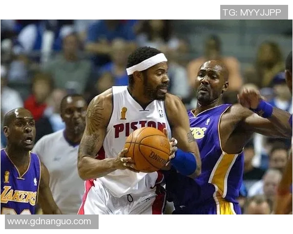 04年湖人对决活塞的经典对抗赛回顾与分析 04年湖人对决活塞的经典对抗赛回顾与分析